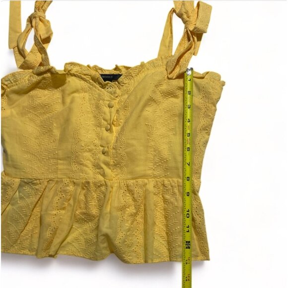 Forever 21 Juniors' Yellow Embroidered Lace Button Front Sleeveless Blouse - Picture 5 of 9